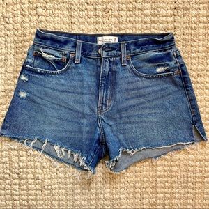 Abercrombie & Fitch Curve Love Cut Off Shorts